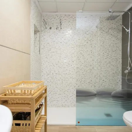 Apartment With Heated Pool *